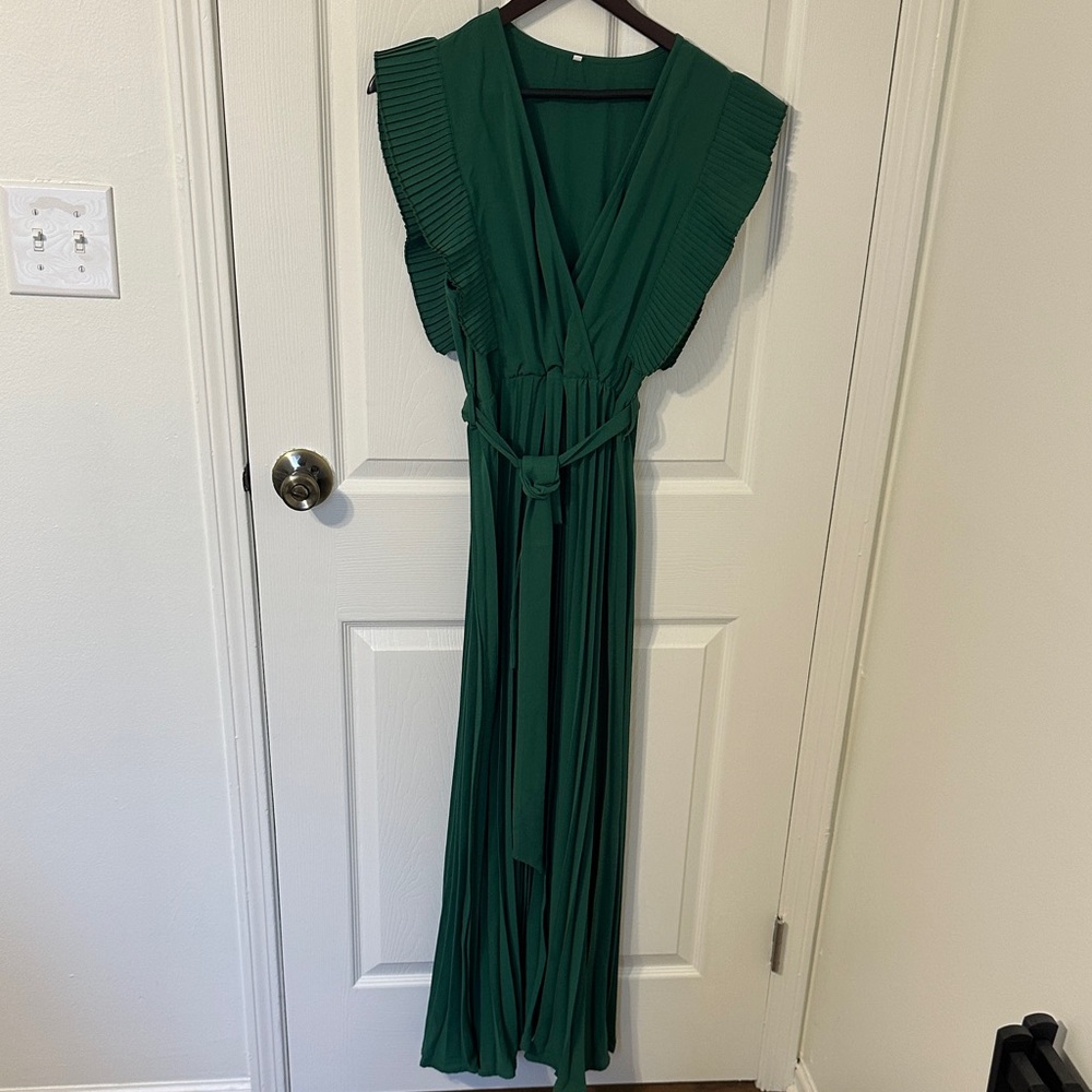 Elegant Green Maxi Dress